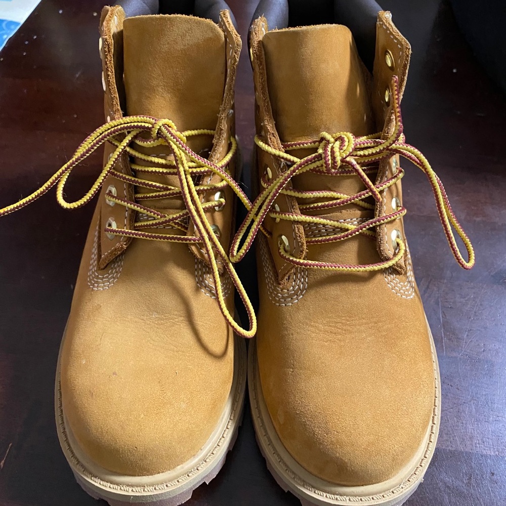 Waterproof timberland boots (boys)